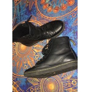 Dr. Marten® Shoreditch Bootie